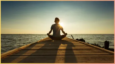 इससे अच्छा meditation कुछ नहीं  साइंस भी मानता है रोजाना बस 12 मिनट तक मौन रहने के फायदे