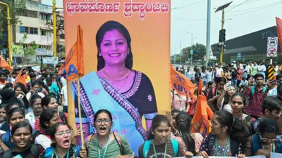 karnataka  बेटी की हत्या के केस में ढुलमुल नीति से नाराज कांग्रेस पार्षद  बोले   cbi करे मामले की जांच