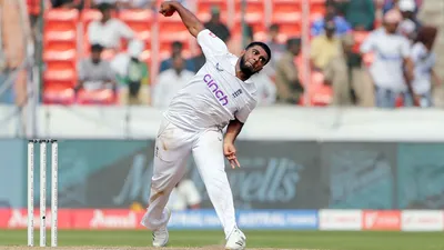 ind vs eng  तीसरे टेस्ट के लिए दुबई से राजकोट पहुंची इंग्लैंड टीम  एयरपोर्ट पर ही रोका गया पाकिस्तानी मूल का गेंदबाज