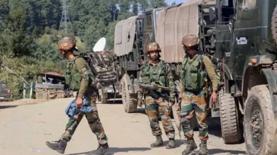 pulwama encounter  जम्मू कश्मीर के पुलवामा में सुरक्षा बलों और आतंकियों के बीच मुठभेड़  एक आतंकी ढेर
