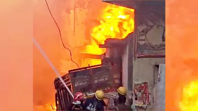 जयपुर में सिलेंडर से घर में लगी आग  3 बच्चों समेत 5 लोगों की जलकर दर्दनाक मौत