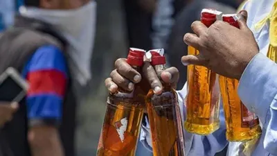 तमिलनाडु में जहरीली शराब पीने से 34 की मौत  100 से अधिक लोग गंभीर रूप से बीमार