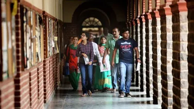 admission alert  कॉलेज यूनिवर्सिटी में एडमिशन लेने वाले छात्रों के लिए बड़ी खबर  साल में दो बार ले सकेंगे दाखिला  मिली मंजूरी