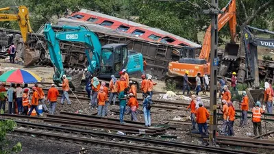 ओडिशा हादसे के बाद सैकड़ों लोगों ने अपनी ट्रेन टिकट कैंसिल की  कांग्रेस के आरोप पर irctc का जवाब आया