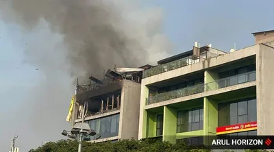 pune fire  पुणे की मार्वल व‍िस्‍टा ब‍िल्‍ड‍िंंग में भीषण आग  इस इमारत में क्रिकेटर जहीर खान का भी है रेस्तरां