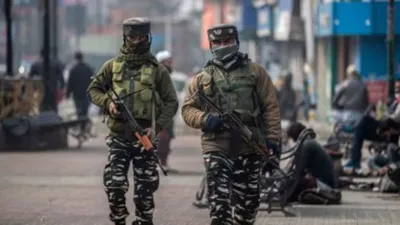 jammu kashmir encounter  कश्मीर के बांदीपोरा में सुरक्षाबलों ने एक आतंकी को किया ढेर  दूसरे को पकड़ा