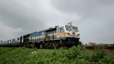 indian railway news  गर्मी की छुट्टियों में रेलवे ने किया स्पेशल ट्रेनों का ऐलान  जानें शेड्यूल  रूट  स्टॉपेज और टाइमिंग की हर जानकारी