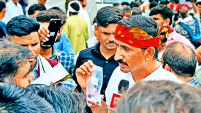 rajasthan  मंत्री मदन दिलावर के  dna टेस्ट  वाले बयान पर बढ़ा बवाल  ब्लड सैंपल लेकर सांसद ने किया विरोध प्रदर्शन