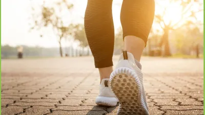 10000 कदम चलकर आप एक महीने में कितना वजन कम कर सकते हैं  जानें इतना कैसे चलें