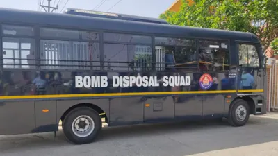 delhi news  दिल्ली के अस्पतालों को मिली बम से उड़ाने की धमकी  जांच में जुटी पुलिस