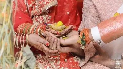 45 साल का दूल्हा 12 साल की दुल्हन से कर रहा था शादी  रस्मों के बीच पहुंच गई पुलिस  फिर हुआ ये खुलासा