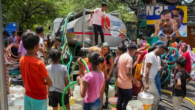 delhi water crisis  सुप्रीम कोर्ट पहुंची दिल्ली सरकार  bjp से केजरीवाल बोले  यूपी और हरियाणा से कुछ पानी दिलवा दो